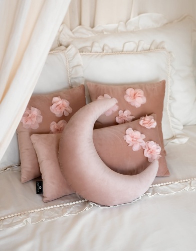 poduszki dekoracyjne dla dziewczynki.jpg